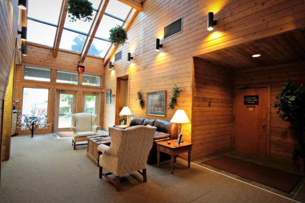 Sky High Views!!-Peak Mountaintop-Outdoor Pool-Close To Downtown-Private Balcony-Wifi-Cable Gatlinburg Eksteriør bilde