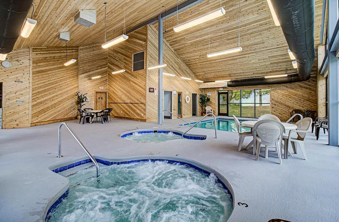 Sky High Views!!-Peak Mountaintop-Outdoor Pool-Close To Downtown-Private Balcony-Wifi-Cable Gatlinburg Eksteriør bilde